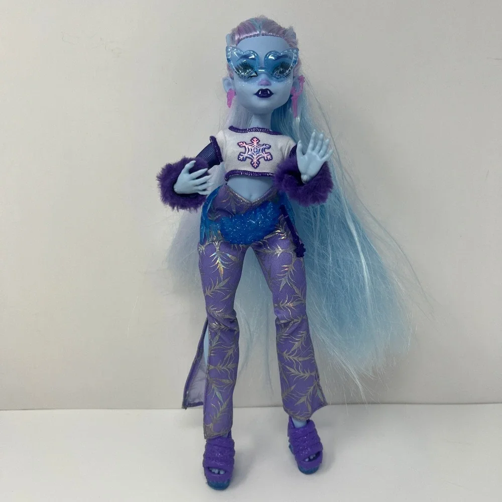 Monster High Abbey Bominable G3 Doll Blue‎ Purple WinMattelter Snowflake Fashion